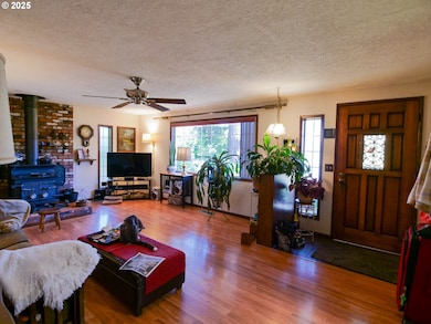 1801 SE 176th Ave, Portland, OR 97233 - photo 5