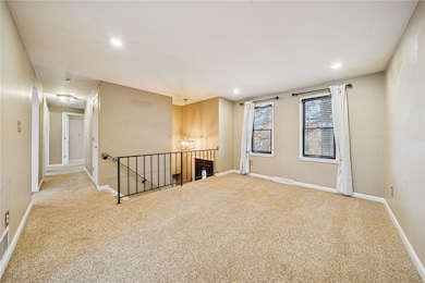 467 Rosanne Dr, Verona, PA 15147 - photo 4