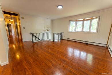 10 Congress Dr, Washingtonville, NY 10992 - photo 4