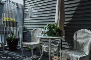 91 Regal Walk unit 96, Staten Island, NY 10303 - photo 2