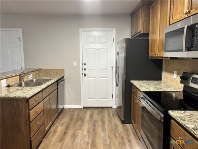 2618 Leroy Ln unit B, Belton, TX 76513 - photo 7