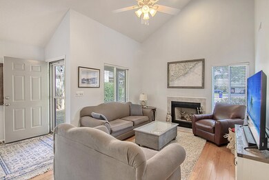19 Maplecrest Dr