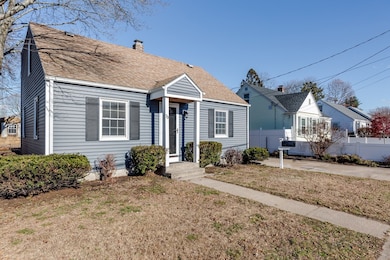70 Archer St, Pawtucket, RI 02861 - photo 2