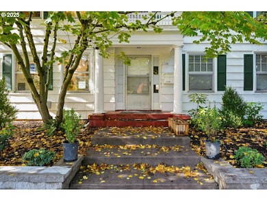 2451 SE Salmon St, Portland, OR 97214 - photo 3