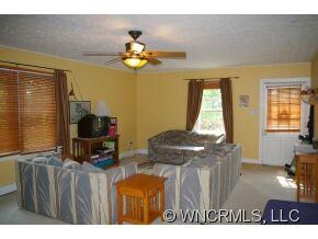 39 W Chapel Rd, Asheville, NC 28803 - photo 5