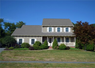 172 Meadow Ln, Middletown, RI 02842 - photo 3