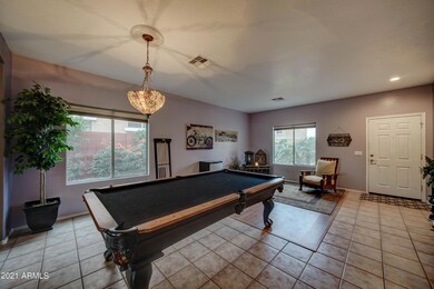 12171 W Dreyfus Dr-4