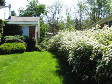 353 Winter St, Troy, NY 12180 - photo 5