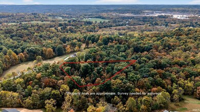 2114 W Selc Ct, Bloomington, IN 47403 - photo 5