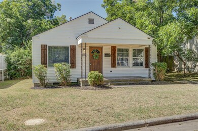 1315 E Whittaker St, Shawnee, OK 74801 - photo 3