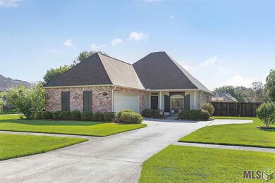 6576 Woodside Dr, Zachary, LA 70791 - photo 2