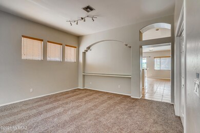 12 Foyer