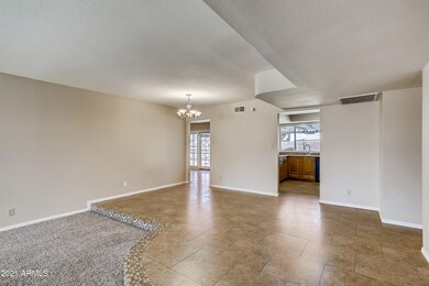 05 Foyer