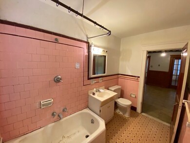 113 Summer St, Woonsocket, RI 02895 - photo 7