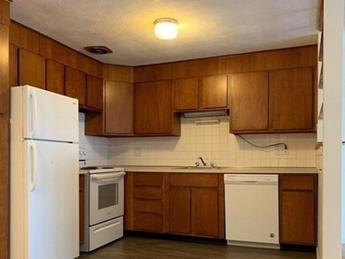 24 Patten St unit 2-3, Watertown, MA 02472 - photo 3