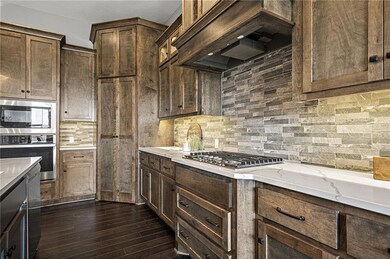 25012 W 89th St, Lenexa, KS 66227 - photo 7