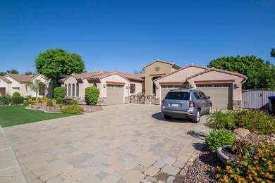 1326 E Catamaran Dr, Gilbert, AZ 85234 - photo 3