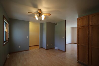 103 Teddy St, Brooklyn, WI 53521 - photo 4