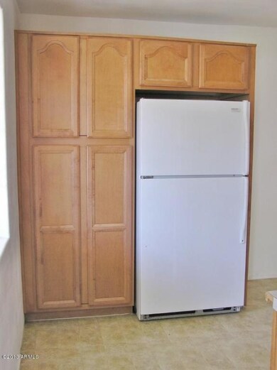 PANTRY & REFRIGERATOR (INCLUDED)