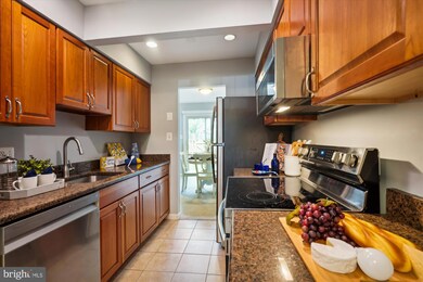 2957 Tipperary Pass, Vienna, VA 22181 - photo 3