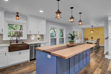 25 4429 Francis Younge