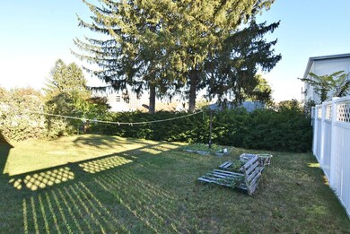 75 Aetna St, Central Falls, RI 02863 - photo 6