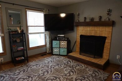 8701 SW 27th St, Topeka, KS 66614 - photo 7