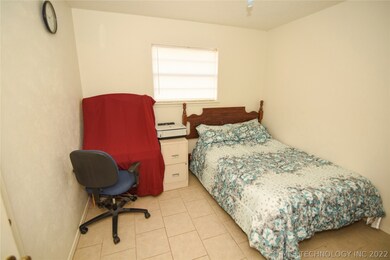 809 Howard St, Ada, OK 74820 - photo 7