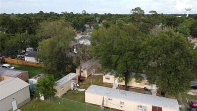 13927 Victoria St unit 5, Houston, TX 77015 - photo 5