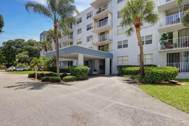 470 Executive Center Dr unit 16, West Palm Beach, FL 33401 - photo 6