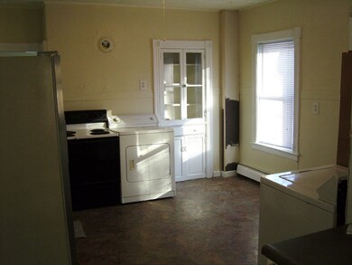 4 Perry Ave, Worcester, MA 01610 - photo 6