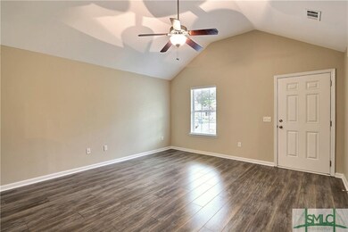 Vaulted ceiling with ceiling fan
