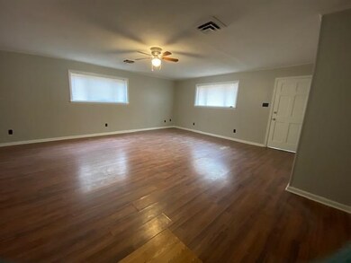 1474 N Graham St, Memphis, TN 38108 - photo 4