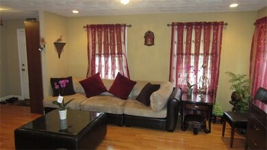 57A Richardson St, Wakefield, MA 01880 - photo 4