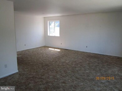 218 Pontiac St unit B, Essington, PA 19029 - photo 3