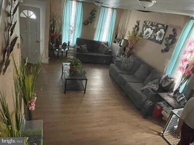 921 Green St, Reading, PA 19604 - photo 2