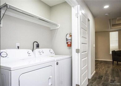 3408 Sahara Dr unit 2, Edinburg, TX 78541 - photo 5