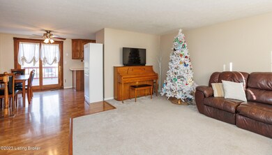 8800 Old Ironsides Dr, Louisville, KY 40228 - photo 5