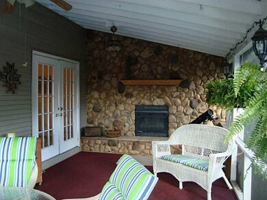 640 Diamond Ave, Indiana, PA 15701 - photo 7