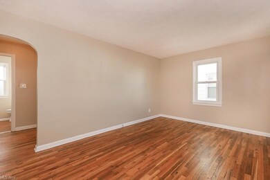 21104 Hansen Rd, Maple Heights, OH 44137 - photo 6