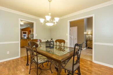 4210 Lake Spring Ct-19