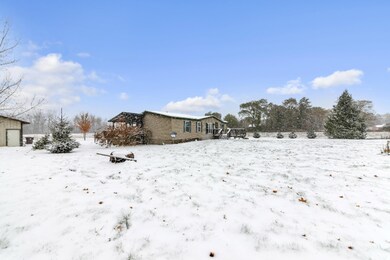 4230-W-Muskrat-Rd-Sheridan-MI-48884-wind