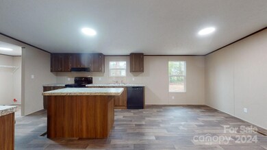 161 Arbor Dr, Statesville, NC 28677 - photo 5