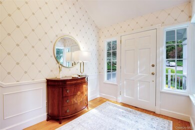 4 Kimson Ct, Manhasset, NY 11030 - photo 4