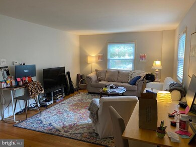 1018 N Edgewood St unit B, Arlington, VA 22201 - photo 3