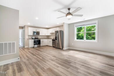 303 Linwood St unit 306, Apex, NC 27502 - photo 7