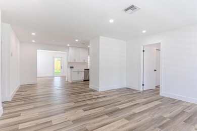 1717 16th Ct N, Lake Worth, FL 33460 - photo 7