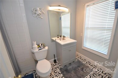 154 Strawberry Ln, Statesville, NC 28625 - photo 7