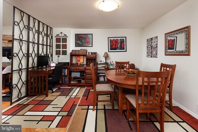 Watergate West Residences unit 905, Washington, DC 20037 - photo 2