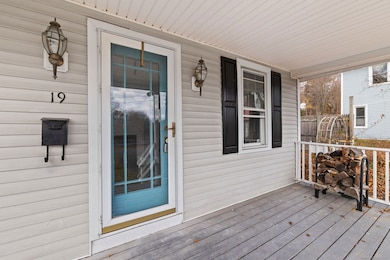 19 Henry St, Oakville, CT 06779 - photo 4